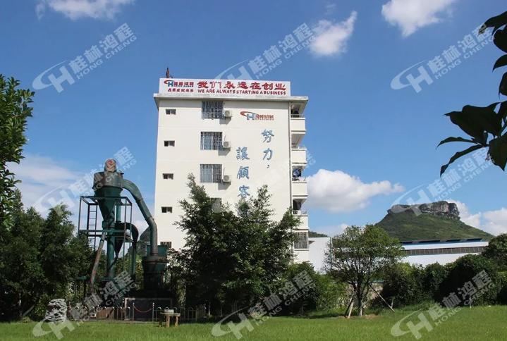小型礦石磨粉機在哪里能買到？ 到桂林鴻程磨粉機生產基地