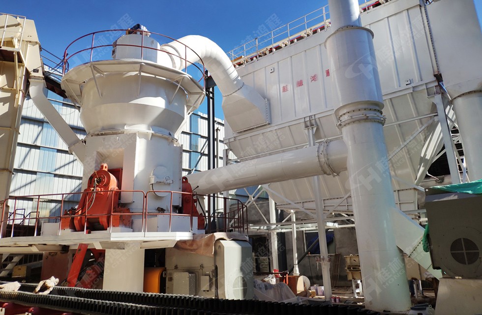 打礦石粉機(jī)器多少錢(qián)一臺(tái)？立式磨機(jī)設(shè)備-桂林鴻程HLM立式磨粉機(jī) ，價(jià)格在上百萬(wàn)以上